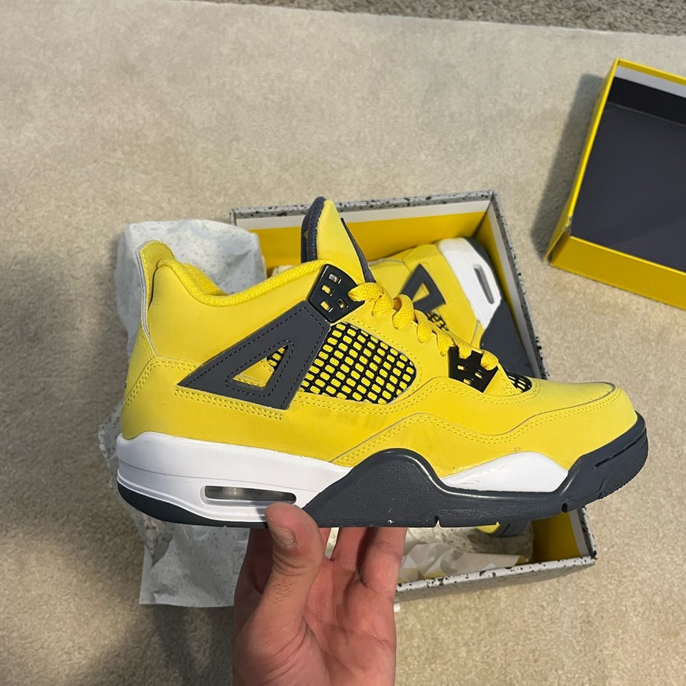 Jordan 4 lightning 7y lightly used
